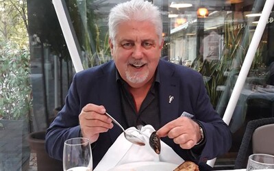 Andrásy: Na Slovensku sa každý sťažuje a narieka. Ja som si šetril, aj keď som mohol mať Maserati.