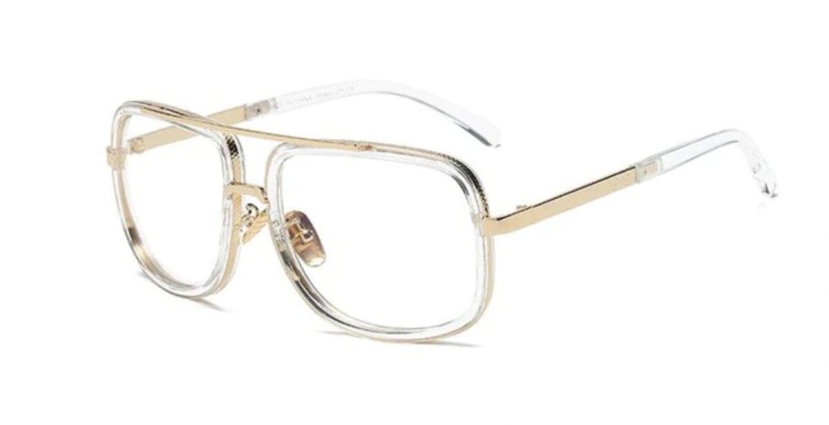 Minimalistický model slnečných okuliarov Michael Kors, model Santa Clara, vieš v e-shope Lentiamo kúpiť za 79,99 eura.