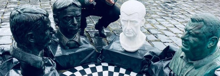 Kandidáti Solidarity odhalili „mafiánský“ sloup. Jsou na něm Rittig i Babiš