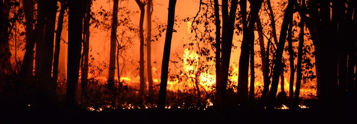 Vědci posunuli hodiny posledního soudu. K apokalypse jsme o kousek blíže