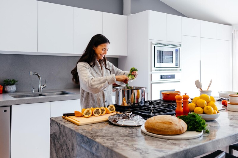 Aké jedlo si doma navaríš, ak zostaneš doma sám a v chladničke máš všetko, čo naň potrebuješ? (Vyber si jednu z možností, ktorá ti je najbližšia.)
