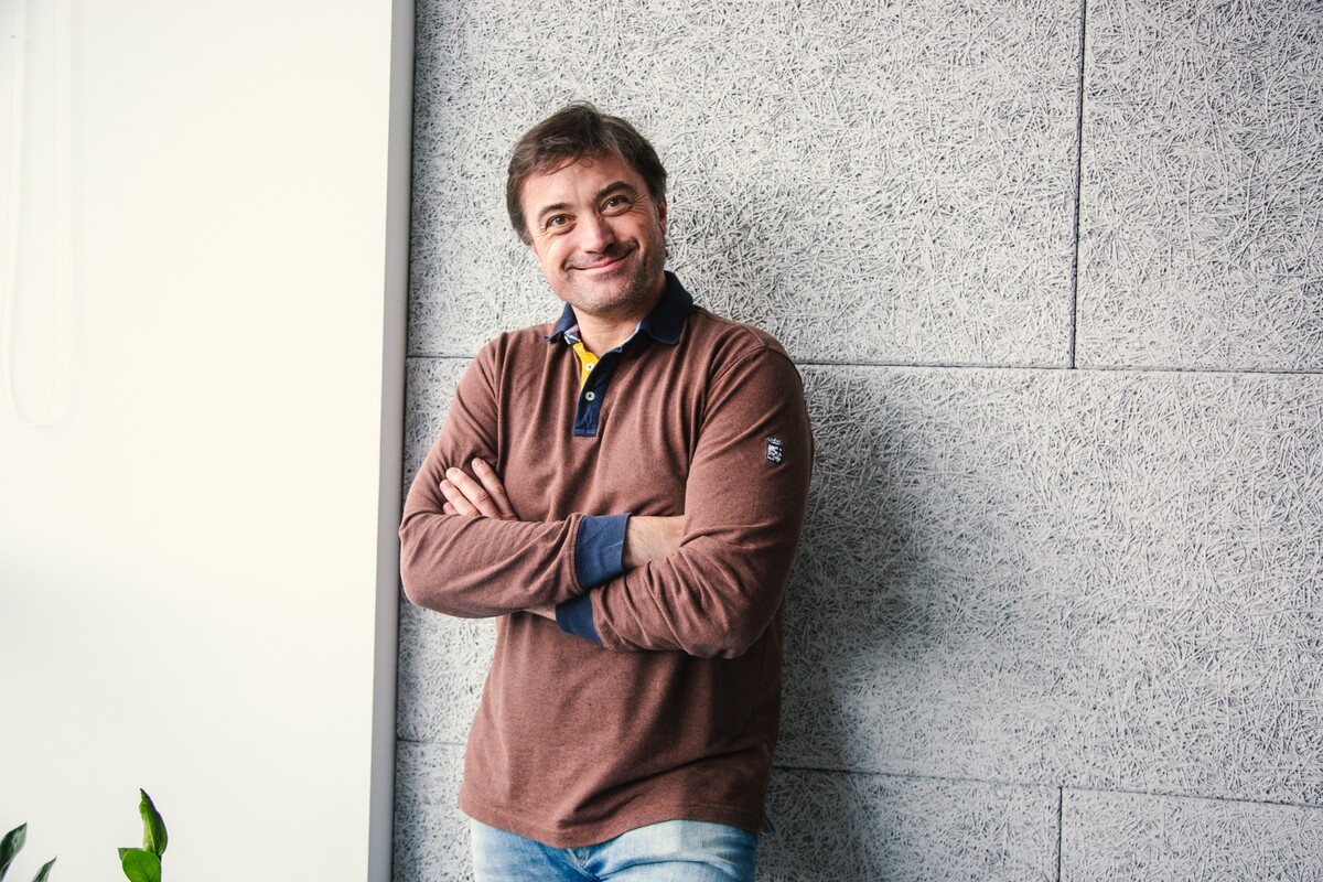 Igor Rattaj je podnikateľ, politik a príležitostný herec. 