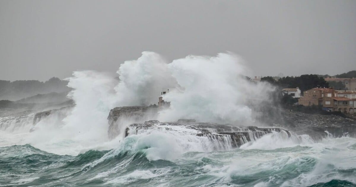 Japonsko zasáhlo silné zemětřesení. Obyvatelé varují před tsunami