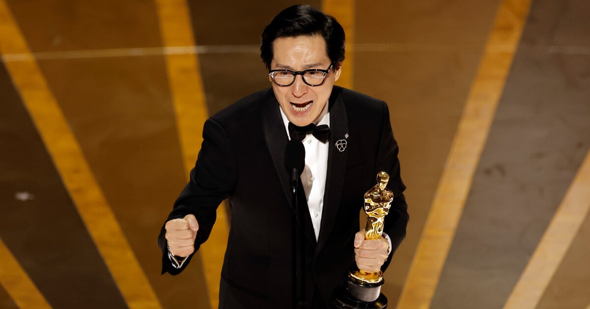 Ke Huy Quan vyhrál Oscara za svou první roli po 20 letech mimo film. Podívej se na jeho emotivní děkovnou řeč