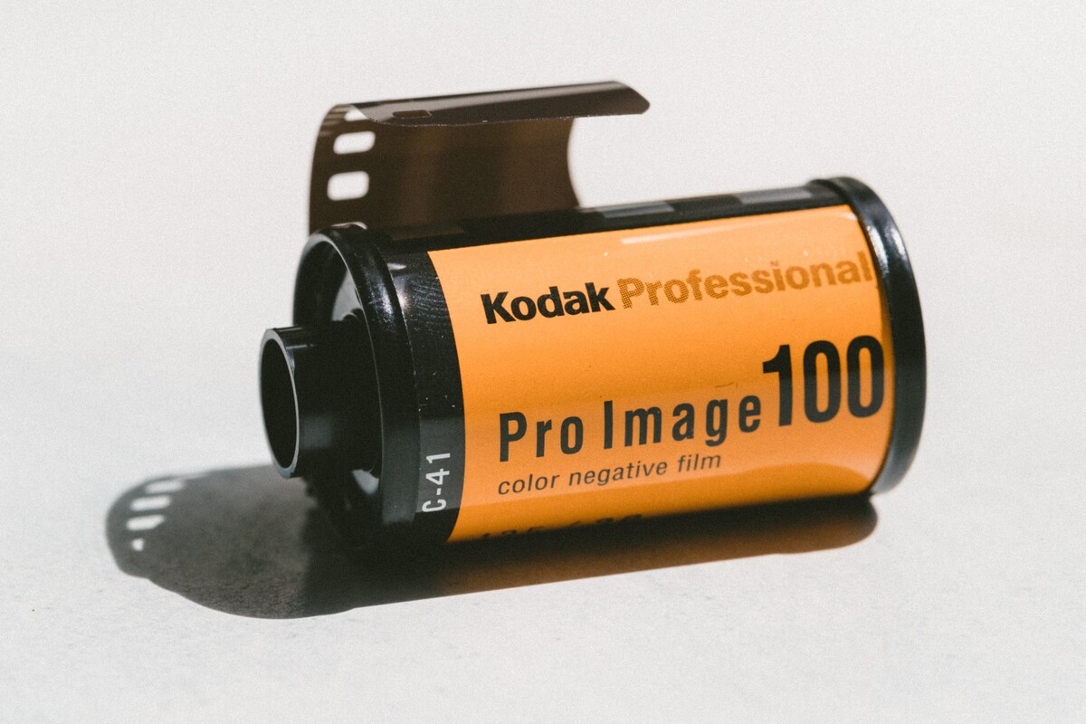 Koncom 19. storočia Kodak zmenil pohľad na vytváranie fotografií. Firma položila základ pre niečo, čo my považujeme dnes za úplne bežné, a to je dostupné fotografovanie pre všetkých. 