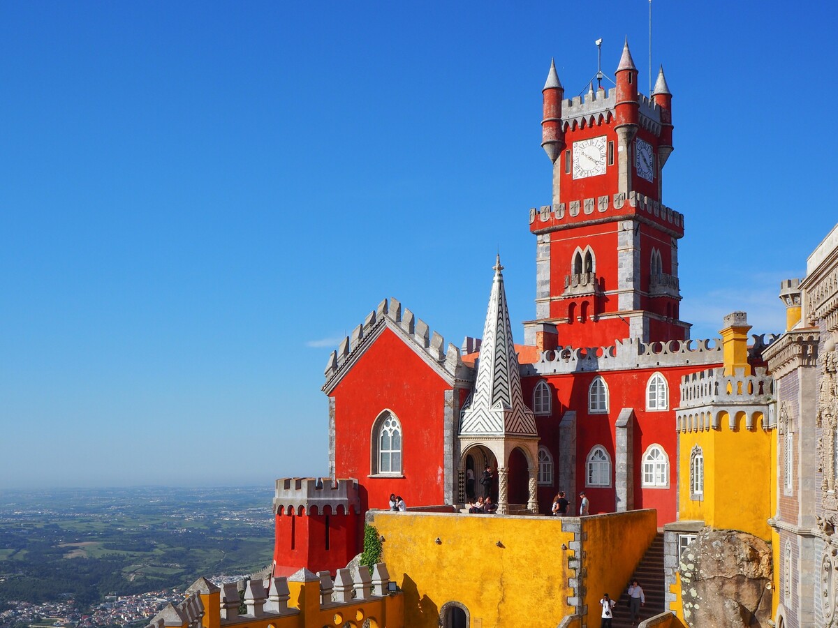 Palác Pena v portugalskom meste Sintra, ktoré je zaradené do svetového dedičstva UNESCO. 