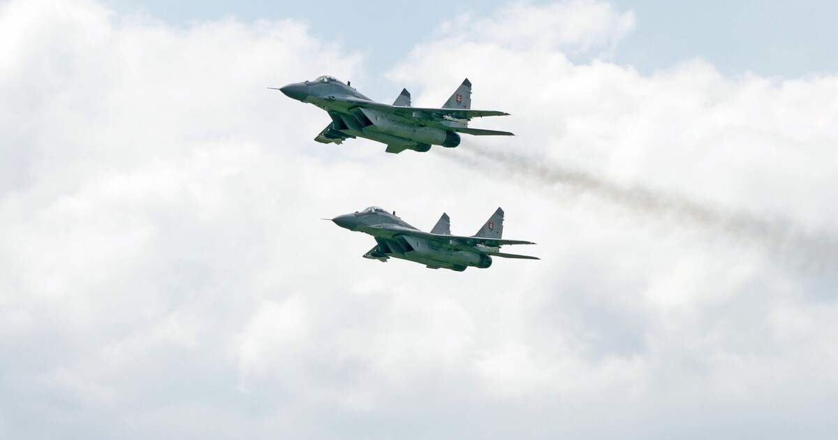 Rumunský a moldavský vzdušný prostor narušily drony: Museli evakuovat celou vesnici, zasahovaly stíhačky