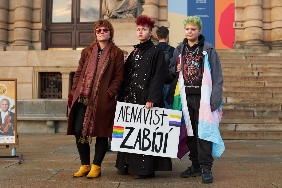 Pochod proti násilí na LGBTQ