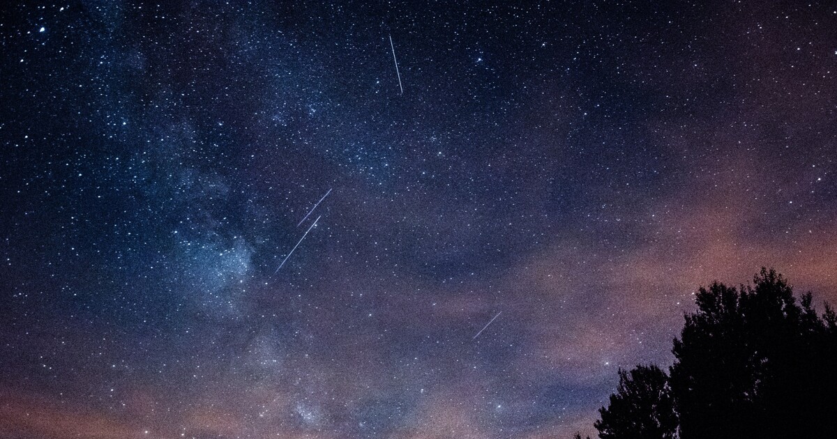 O víkendu vyvrcholí meteorický roj Perseid. Kde ho nejlépe pozorovat?