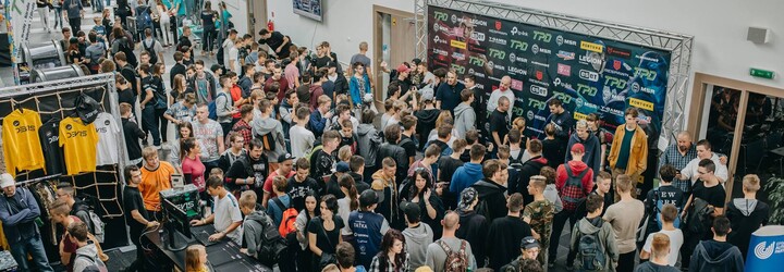 Bratislavu ovládne zatiaľ najväčší e-sportový event. Y-Games v Refinery Gallery trvajú tri dni a o prizepool môžeš bojovať aj ty
