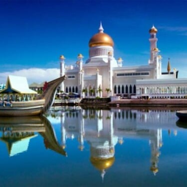 Aké štátne zriadenie má východoázijská krajina Brunej?