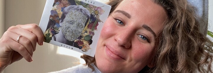 Slepování výstřižků jako deník i živobytí. Ulepená si svými kolážemi získala Instagram