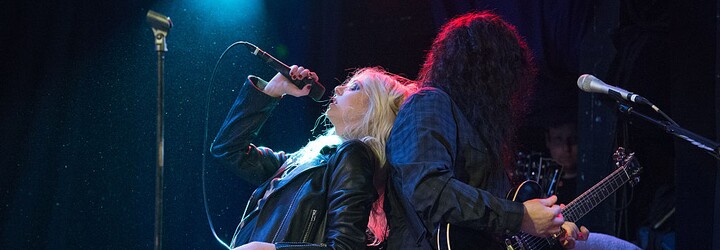 Antikřesťanské klipy plné erotiky a šokující texty. Toto je kapela The Pretty Reckless