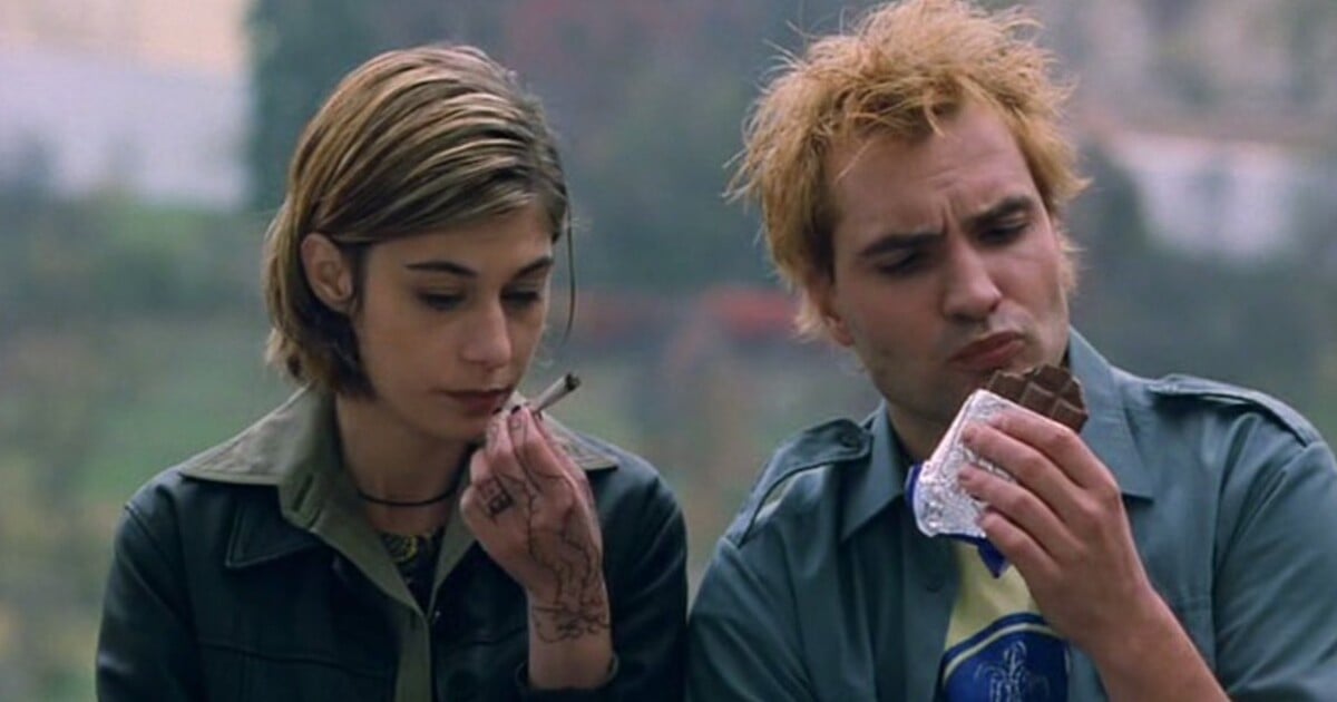 Co si pustit o víkendu: Dej si relax s retro snímky, které zahrají na tvou bisexuální strunku