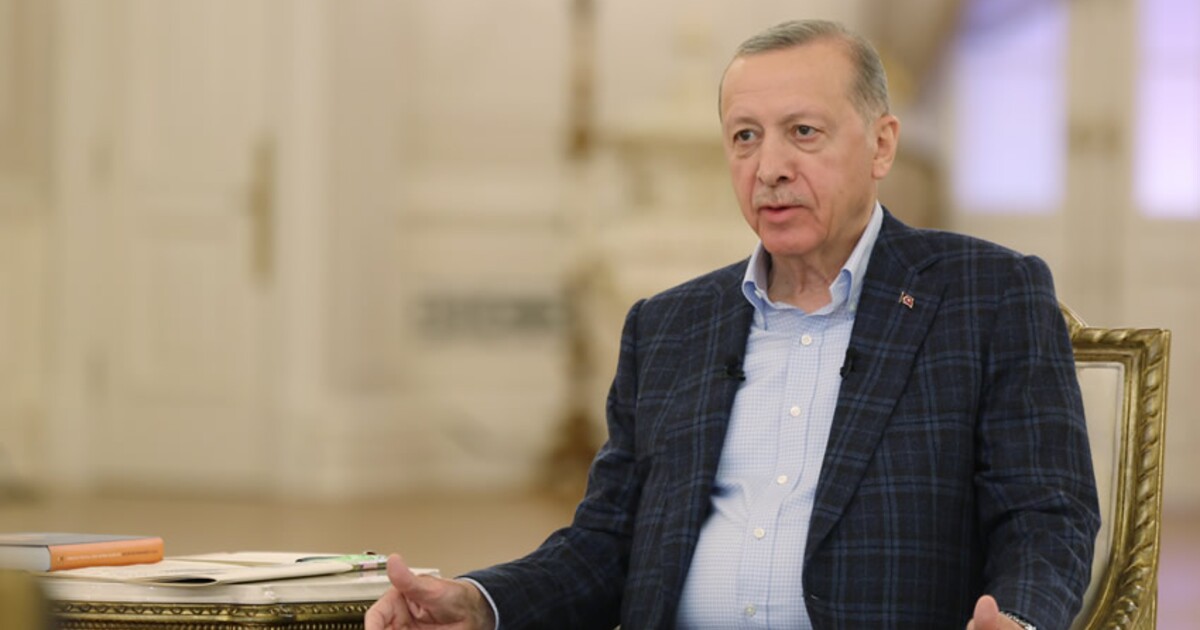 Turecké prezidentské volby rozhodne až druhé kolo, výsledky jsou zatím velmi těsné