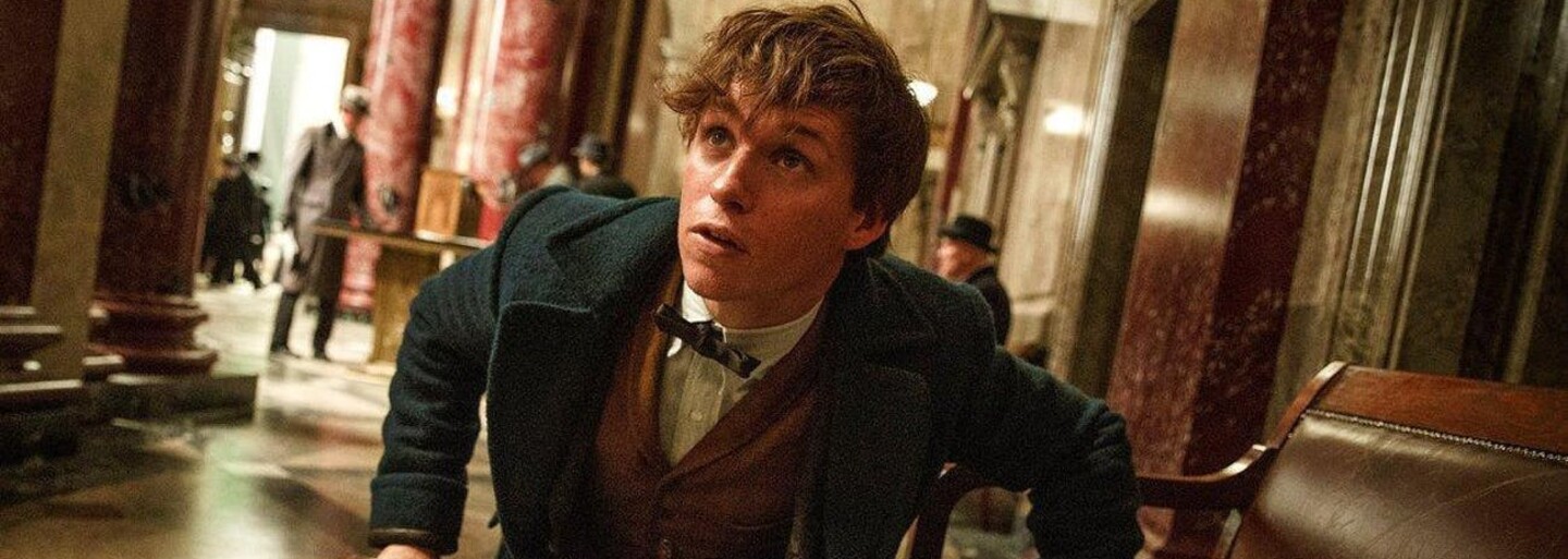 Eddie Redmayne si myslí, že jeho postava Newta Scamandera z Fantastických zverov trpí autizmom