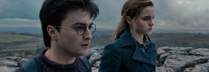 J. K. Rowling doporučuje knižní tituly. Její výběr zahrnuje Farmu zvířat nebo Shakespeara