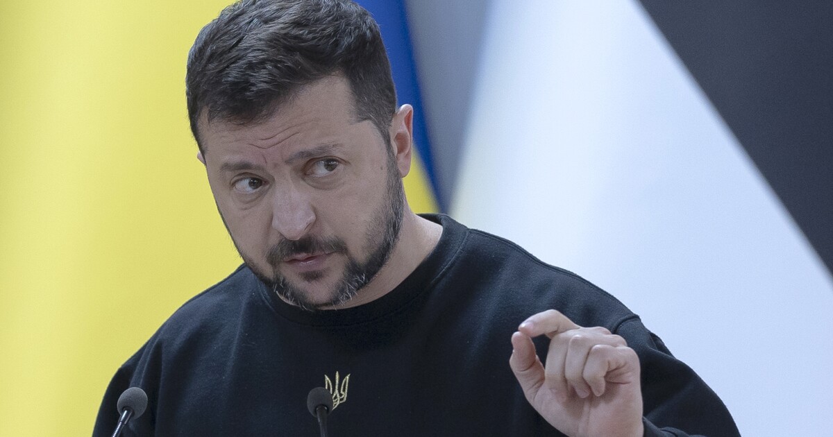 Prezident Zelenskyj: Raději budu bojovat až do konce, než abych se nechal zajmout. To by byla potupa