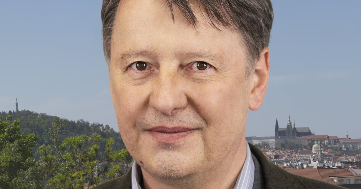 Ministr školství Balaš končí, nahradí ho Bek