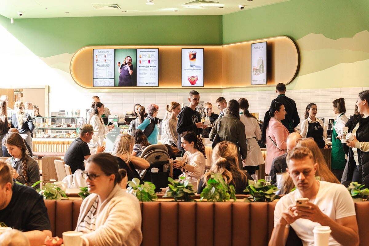 starbucks banska bystrica