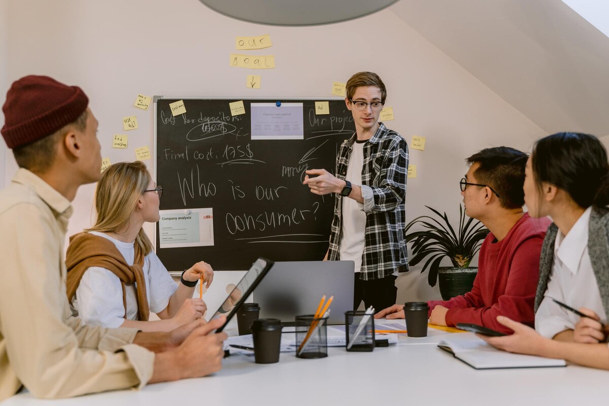 home office, práca, počítač, kancelária, coworking