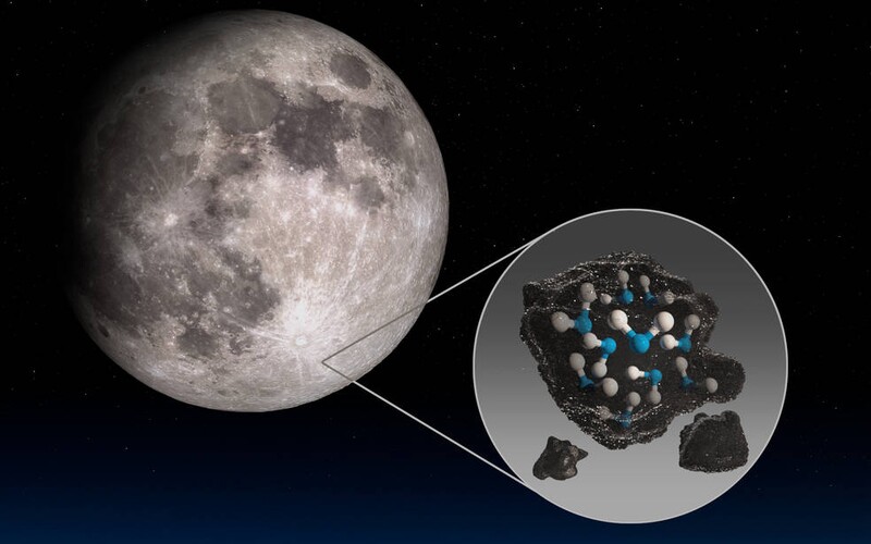 NASA zveřejnila převratný objev. Na přivrácené straně Měsíce našli vodu. Může posloužit při budování měsíční základny.