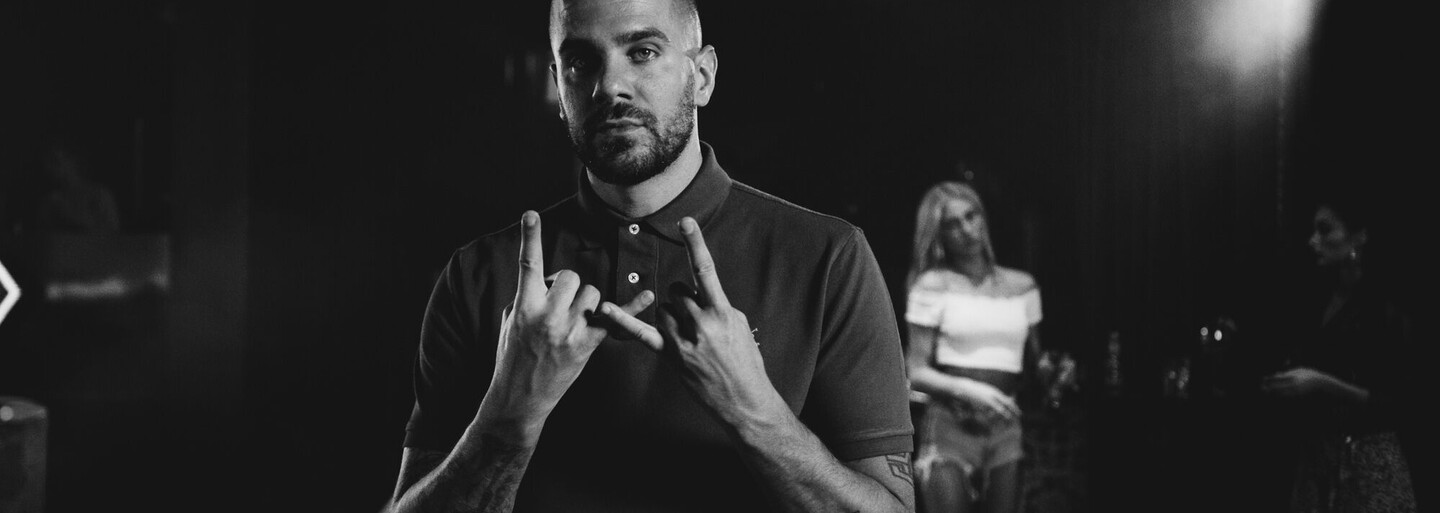 Ektorovi jsou hateři ukradení. Nerozumějí mu a bojí se pravdy