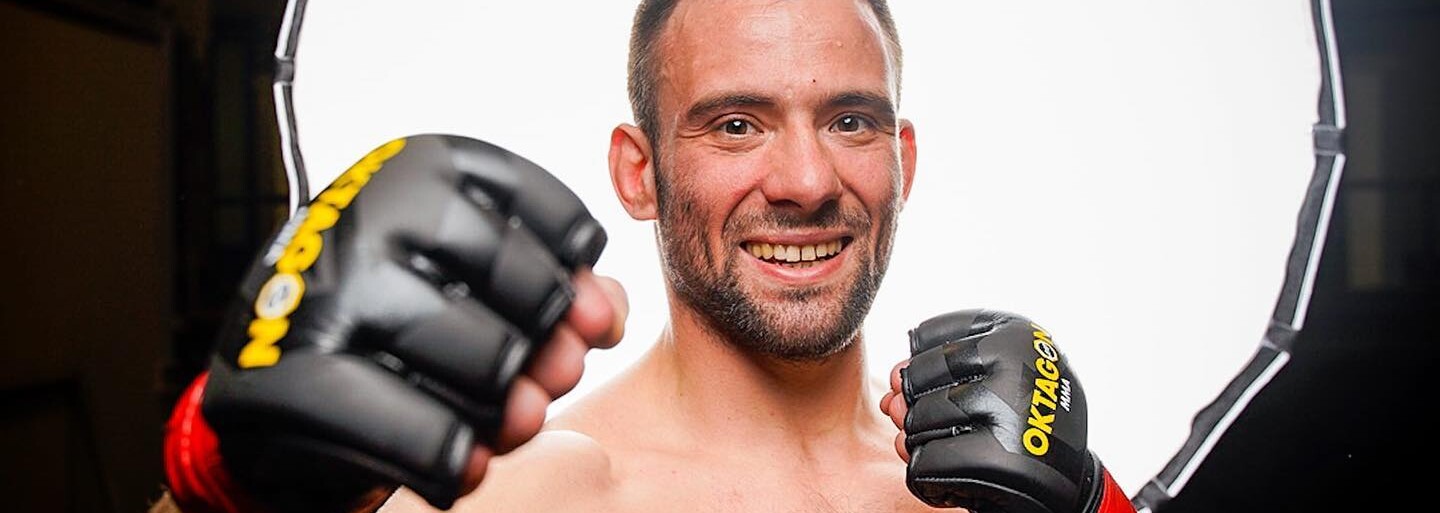 Elektrizující atmosféra a tvrdá bitva o pás šampiona. Toto byl velkolepý MMA turnaj OKTAGON 32