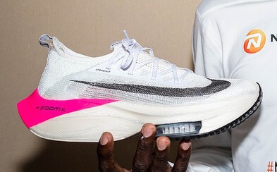 Elitní maratónski bežci reagujú na kontroverzné tenisky Nike: Obuv za vás maratón nevyhrá Elitní maratónski bežci reagujú na kontroverzné tenisky Nike: Obuv za vás maratón nevyhrá