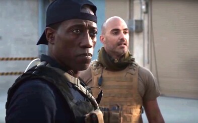 Elitný vojak Wesley Snipes sa pokúsi v akčnom horore zachrániť svoj tím pred neznámymi mysterióznymi silami Elitný vojak Wesley Snipes sa pokúsi v akčnom horore zachrániť svoj tím pred neznámymi mysterióznymi silami