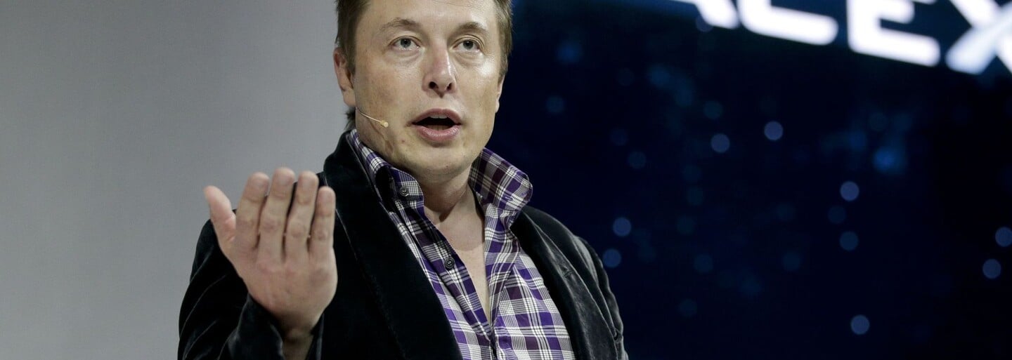 Elon Musk a další osobnosti chtějí pozastavit vývoj umělé inteligence, vidí v ní hrozbu. Hlasuj v anketě, co si o AI myslíš ty