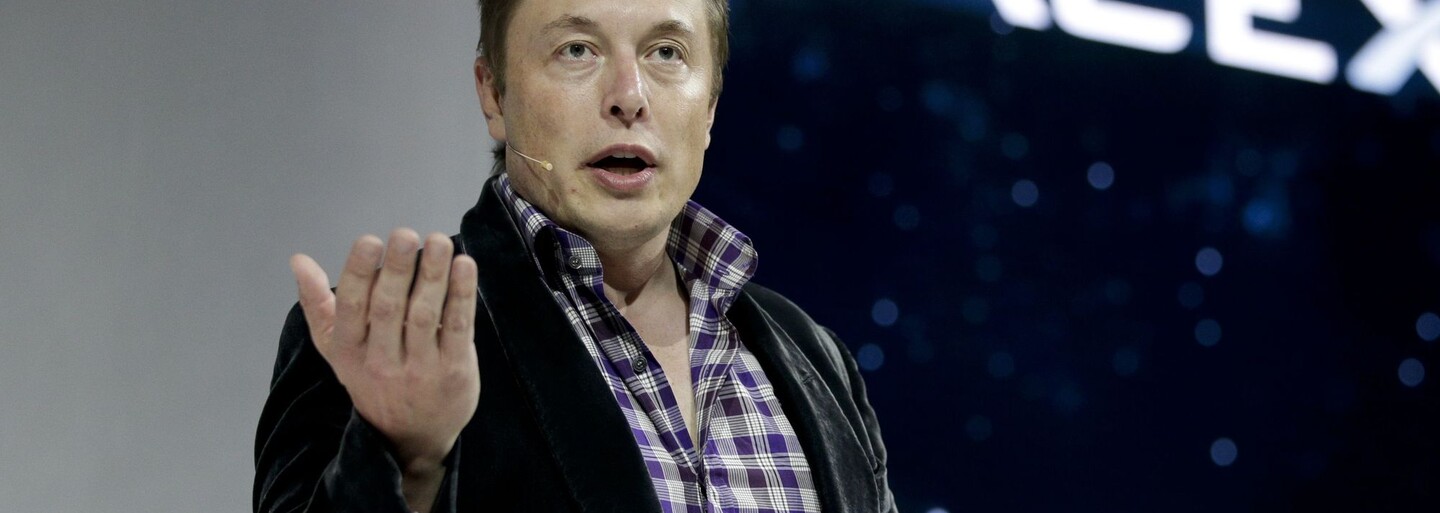 Elon Musk čelí obvinění ze sexuálního obtěžování letušky. Miliardář nařčení popírá