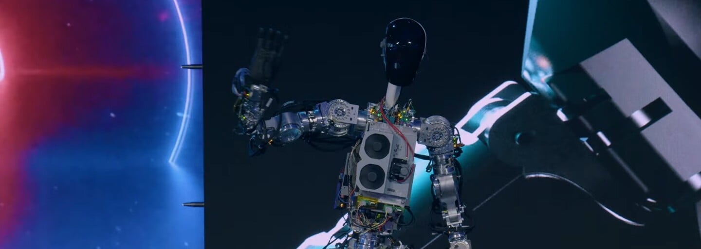 Elon Musk Revealed A Humanoid Robot. What Can The New Tesla Optimus Do?