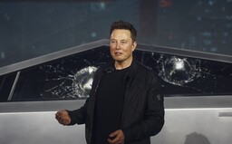 Elon Musk tvrdí, že na to, abys pracoval pro Teslu, nemusíš mít vysokou ani střední školu