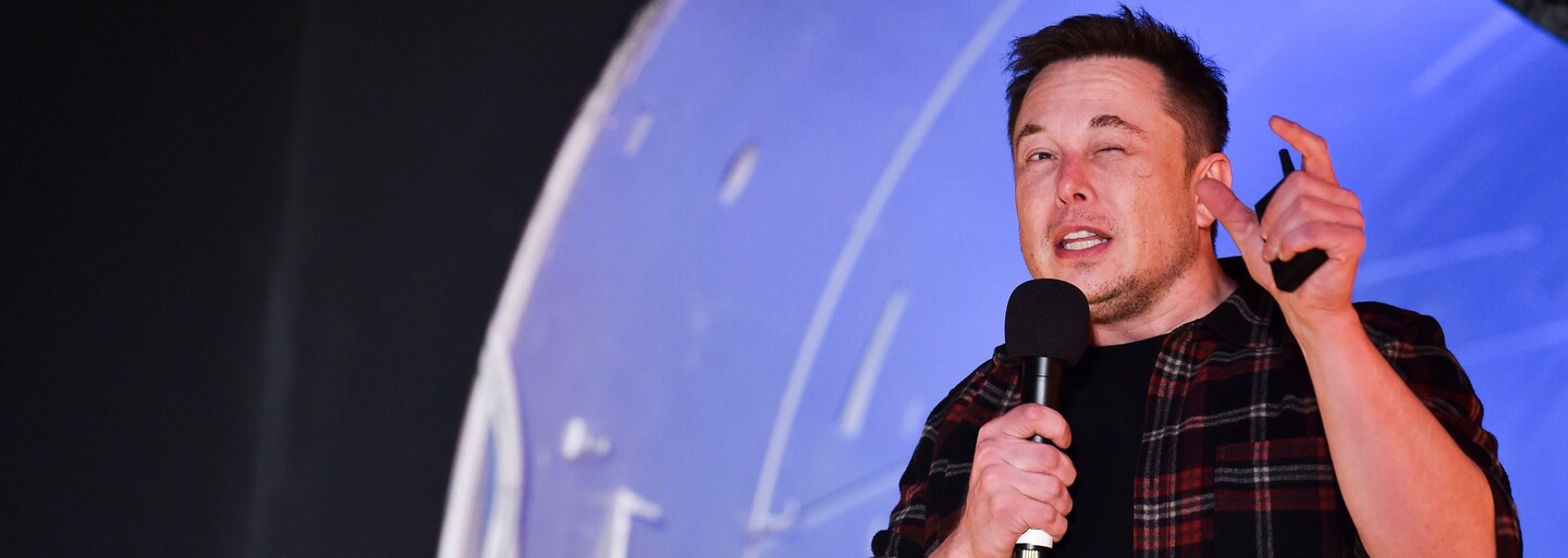 Elon Musk už není nejbohatším člověkem na světě. Nahradil ho Francouz Bernard Arnault