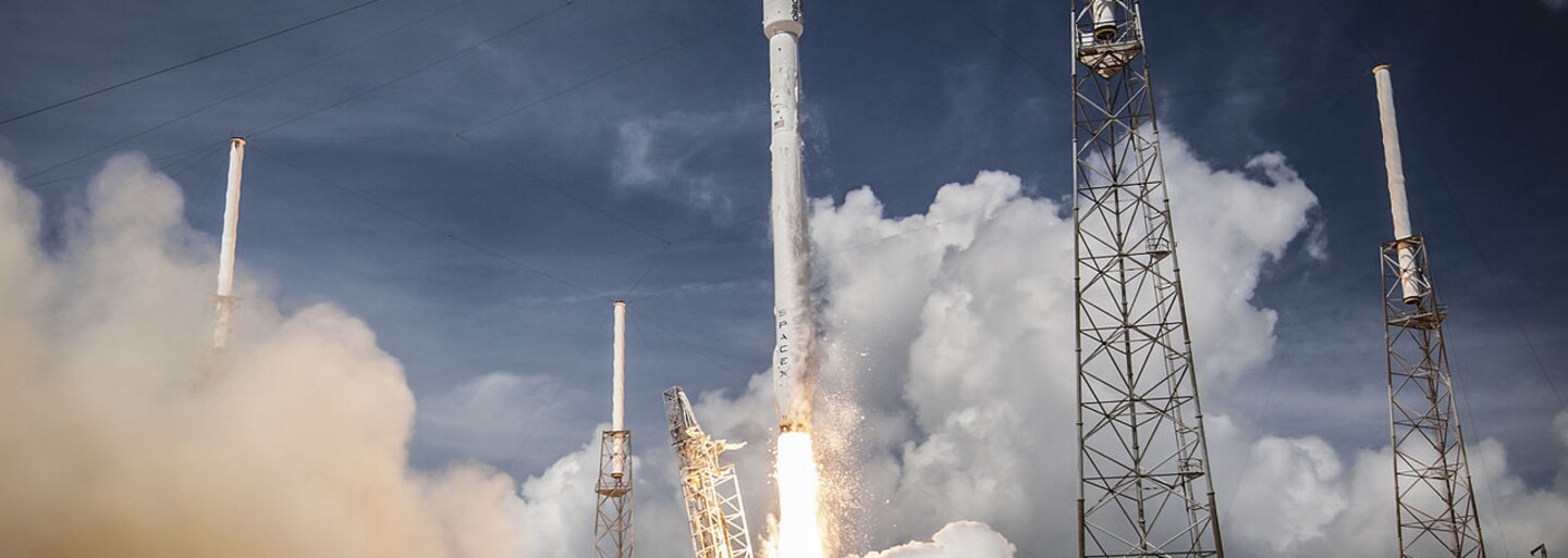 Elon Musk vymazal z Facebooku účty Tesly aj SpaceX. Po škandále s uniknutými informáciami ho k tomu vyzvali užívatelia na Twitteri