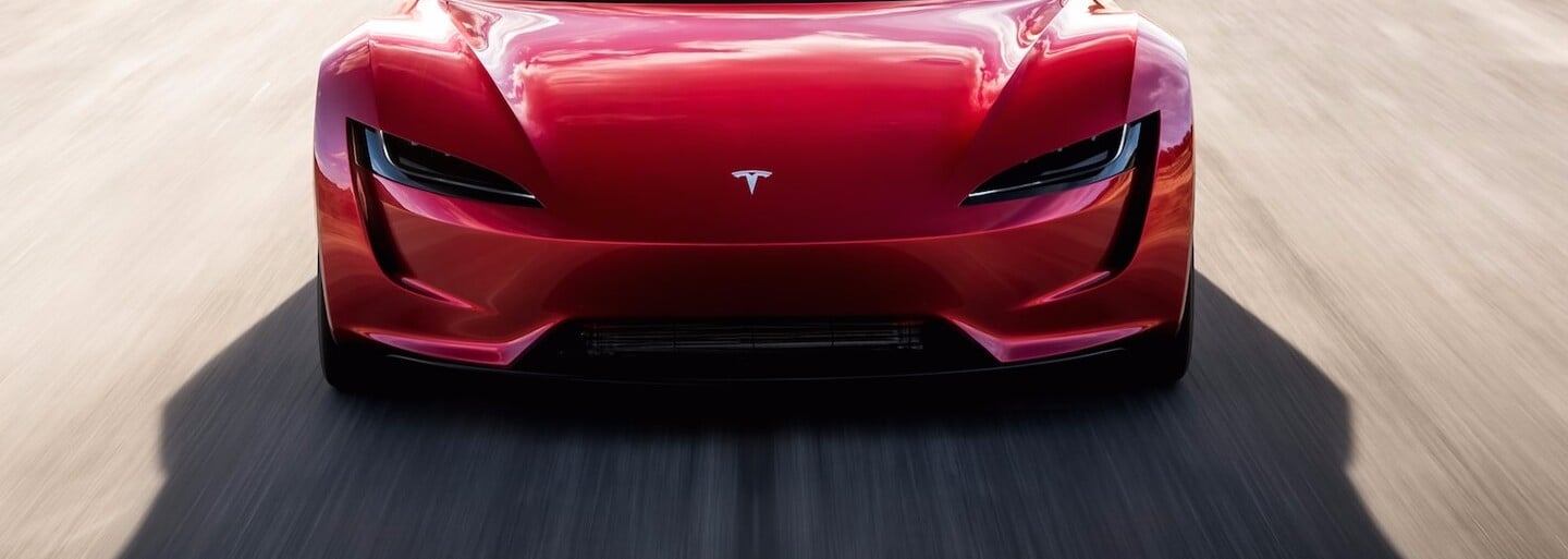 Elon Musk: Za dechberoucími čísly nového Roadsteru stojí pokročilá raketová technologie SpaceX