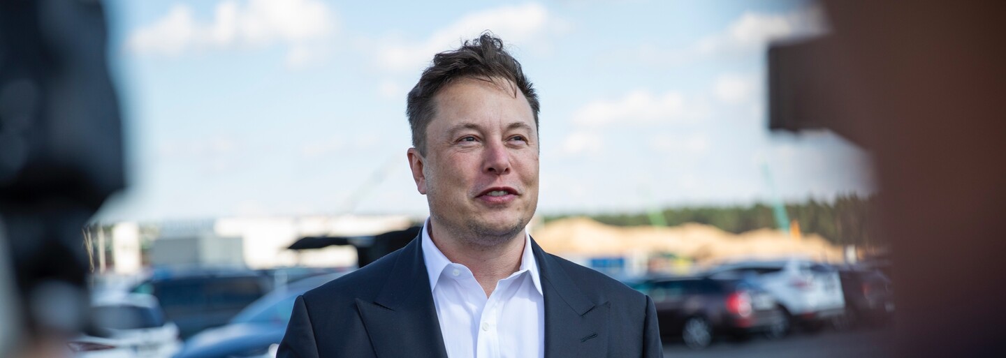 Elon Musk zakročil proti home office zaměstnanců Tesly. Pokud nepřijdete, budeme to brát tak, že jste dali výpověď, napsal