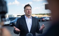 Elon Musk zakročil proti home office zaměstnanců Tesly. Pokud nepřijdete, budeme to brát tak, že jste dali výpověď, napsal