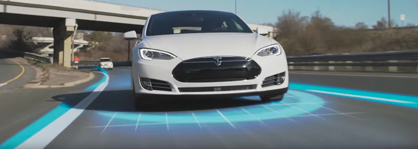 Elon Musk zamestnal Slováka, aby v Tesle šéfoval vývoju autopilota. Andrej Karpathy je odborník na umelú inteligenciu