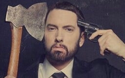 Eminem chce, aby tě jeho hudba zabila, přirovnává se k vrahovi. Vydává album s 20 skladbami, hostují Juice WRLD či Ed Sheeran