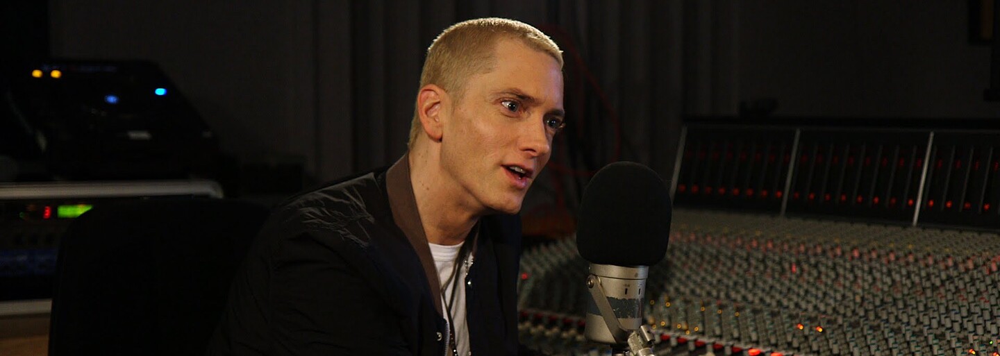 Eminem sa tak skoro do rapového dôchodku nechystá. K videu na Phenomenal pripája aj ďalšiu skladbu s Gwen Stefani
