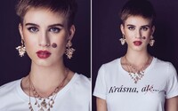 Emma Čaputová oslavuje ženskú krásu v novej kampani známej slovenskej šperkárky. Hviezdi v tričku s veľavravným odkazom