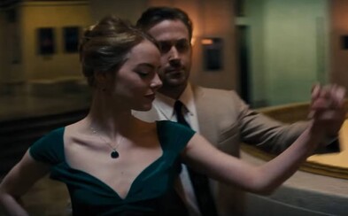 Emma Stone a Ryan Gosling to roztáčajú s plnou parádou! Fenomenálny trailer na muzikál La La Land od režiséra Whiplash vás prinúti ísť do kina Emma Stone a Ryan Gosling to roztáčajú s plnou parádou! Fenomenálny trailer na muzikál La La Land od režiséra Whiplash vás prinúti ísť do kina