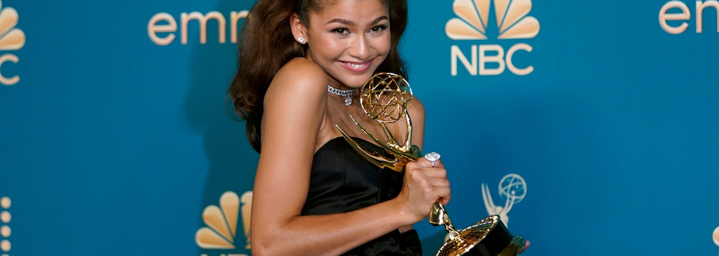 Emmy 2022: Zendaya z Euphorie hviezdila, najviac sošiek získali seriály Succession a Ted Lasso