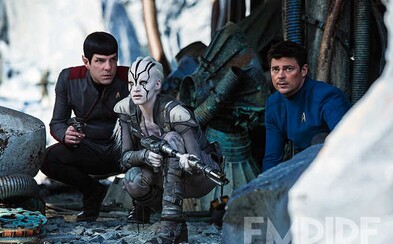 Enterprise je v plamenech v nových záběrech ze Star Trek Beyond, které přináší spoustu akčních scén Enterprise je v plamenech v nových záběrech ze Star Trek Beyond, které přináší spoustu akčních scén