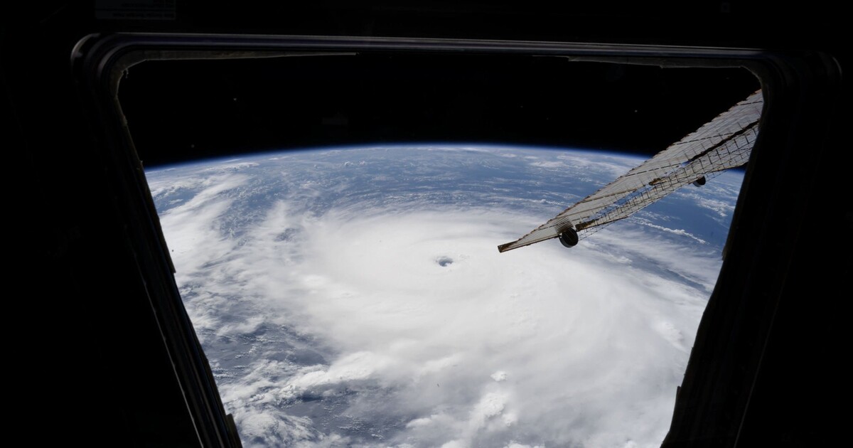 K Evropě se blíží nebezpečný cyklon. Meteorologové varují před bouřkami a záplavami