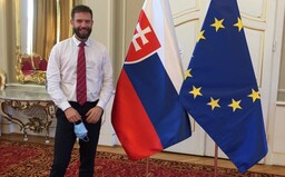 Epidemiológ Pavelka: Žiadna štedrá večera nie je bezpečná. Ak Slováci nebudú rešpektovať nariadenia, začnú pochovávať blízkych