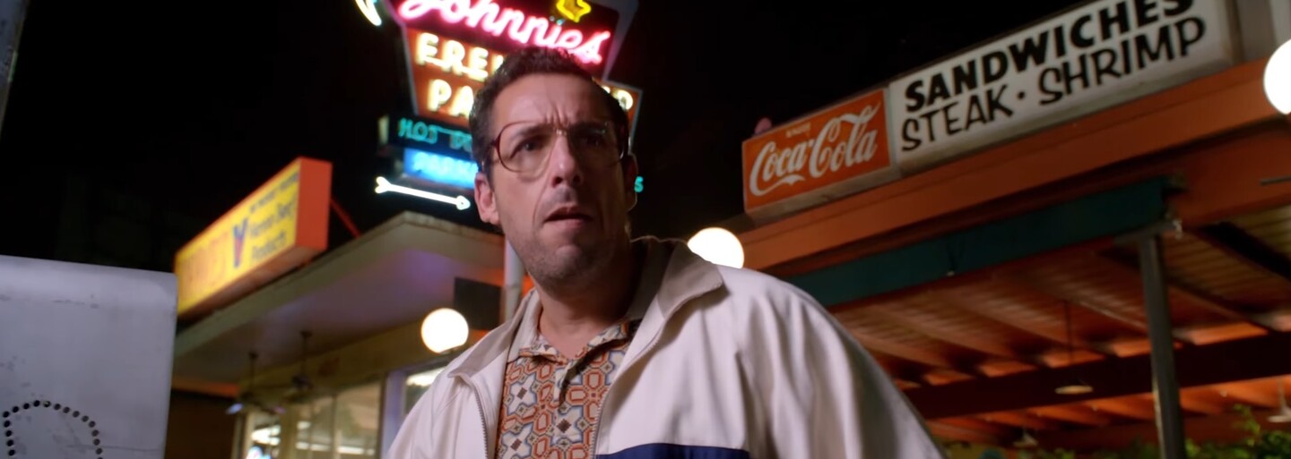 Excentrický lovec talentov Adam Sandler sa v novej komédii od Netflixu zamiluje do svojej novej klientky Jennifer Hudson