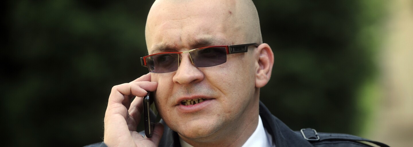 Exposlanec Jaroslav Škárka označil nedonošené děti za „zrůdy“. Soud mu za jeho výroky nyní snížil trest